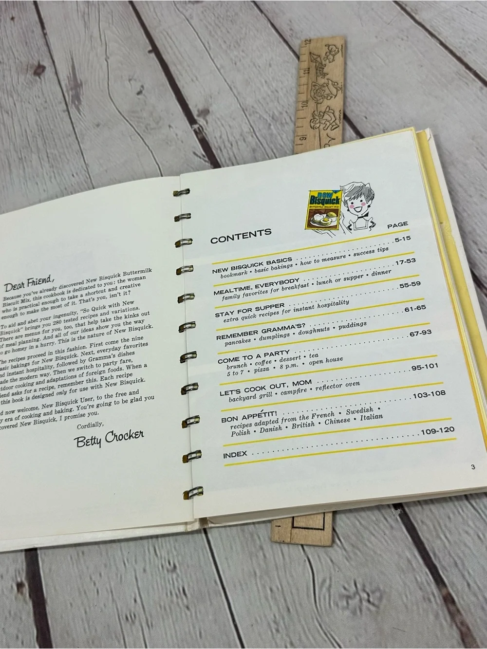 vtg 1967 So Quick with bisquick betty crocker Cookbook hardcover retro cottage